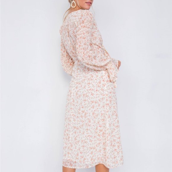 Romantic Puff Sleeve Midi - Picture 3 of 3